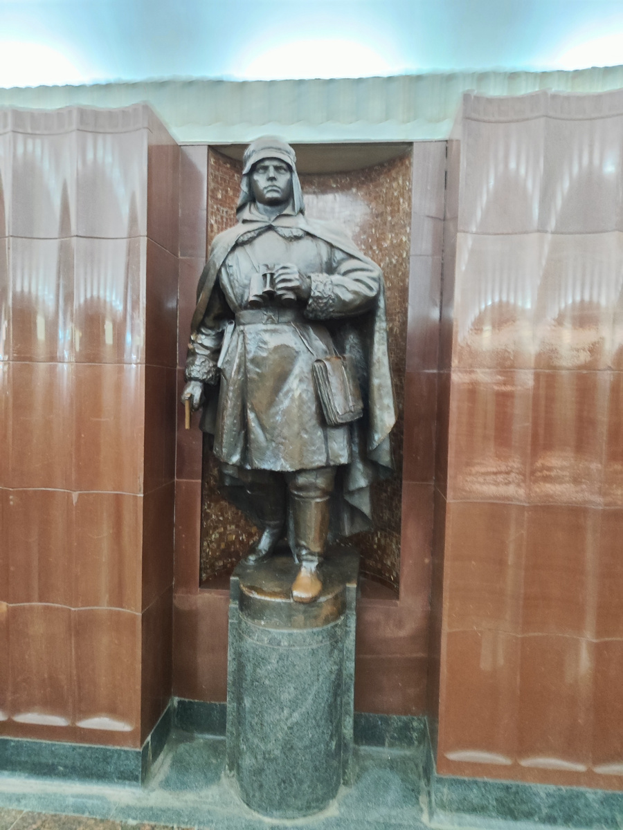 Станция «Бауманская» . Фото автора