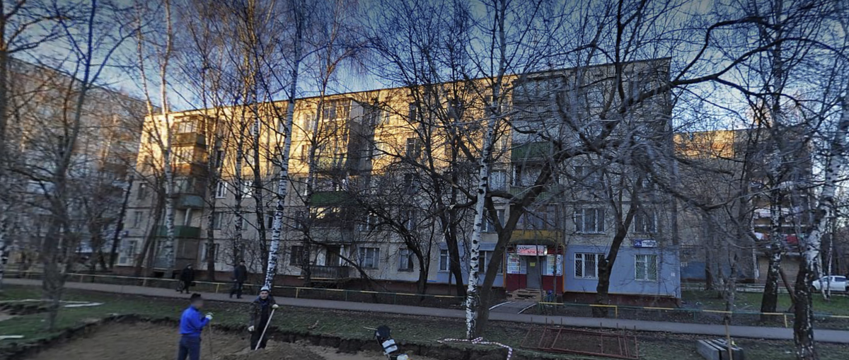 Нашла на панорамах Яндекс Карт 2013 года наш старый дом.