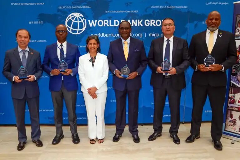    Открытый источник