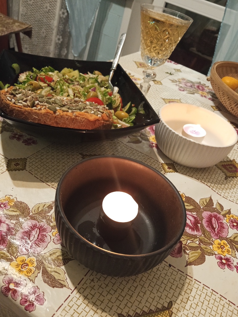 А кто-нибудь чай ромашковый пьёт вот так?