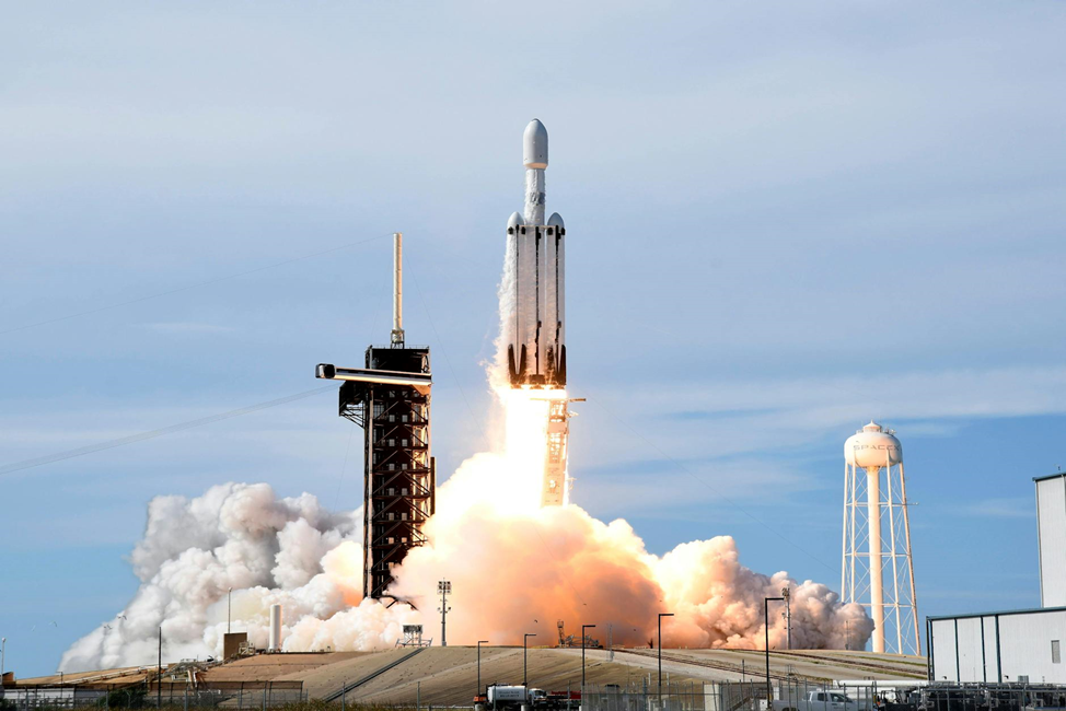Запуск ракеты «Falcon Heavy» аэрокосмической компанией SpaceX в июне 2024 года. Она вывела в космос метеорологический спутник с космодрома имени Кеннеди во Флориде.
Джо Марино/UPI/Imago
