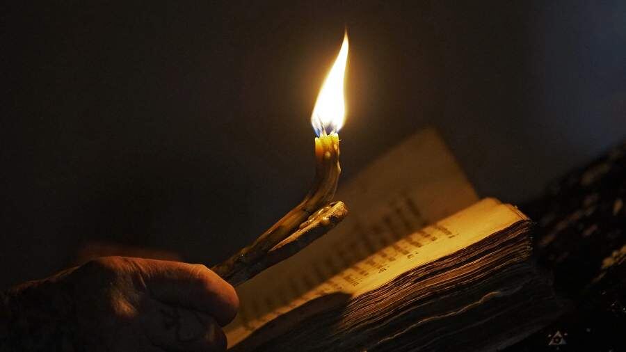 Радоница — день, когда души слышат живых: как правильно помянуть усопших дома и на кладбище