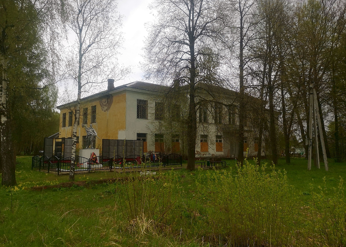 Братское захоронение в д.Муравьево Ржевского района
