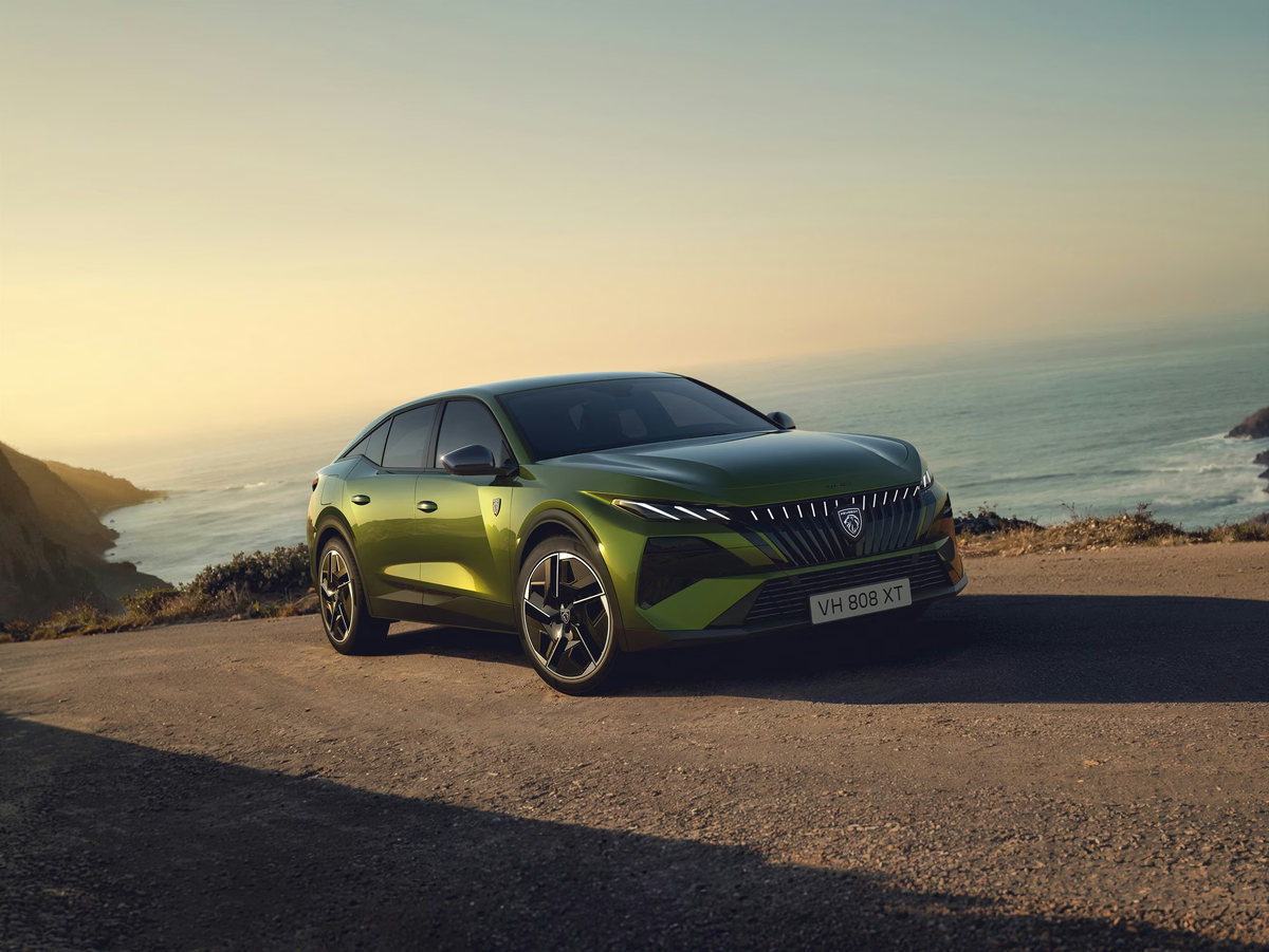 Peugeot (Пежо) 408