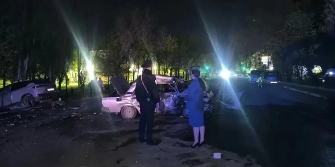 В Астрахани 22-летний водитель погиб в столкновении с иномаркой