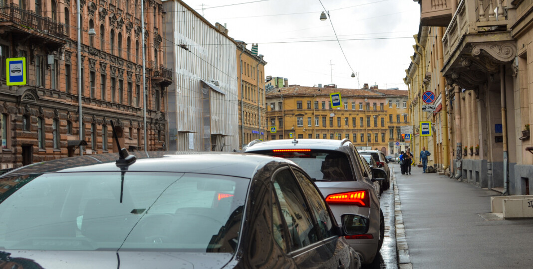 Можно ли продать машину после замены части кузова: ответ полицейского