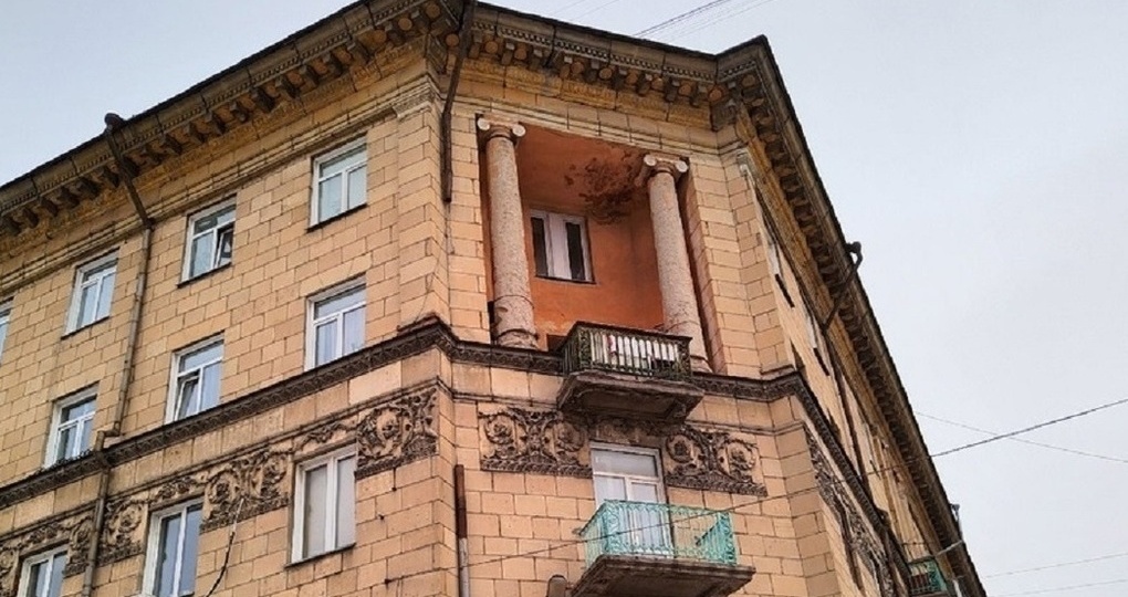 Жители Электростали Подмосковья возмущены открытым люком