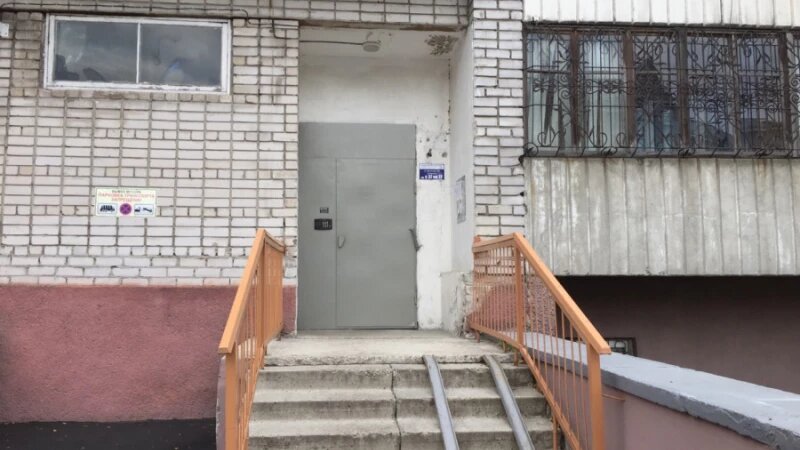     Подъезд. altapress.ru.