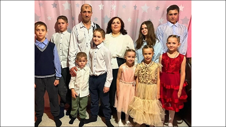    Дружная семья живёт в небольшом селе Томской области // Фото предоставлено Царьграду