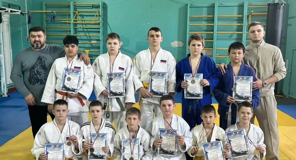 Семикаракорские борцы забрали призовые места