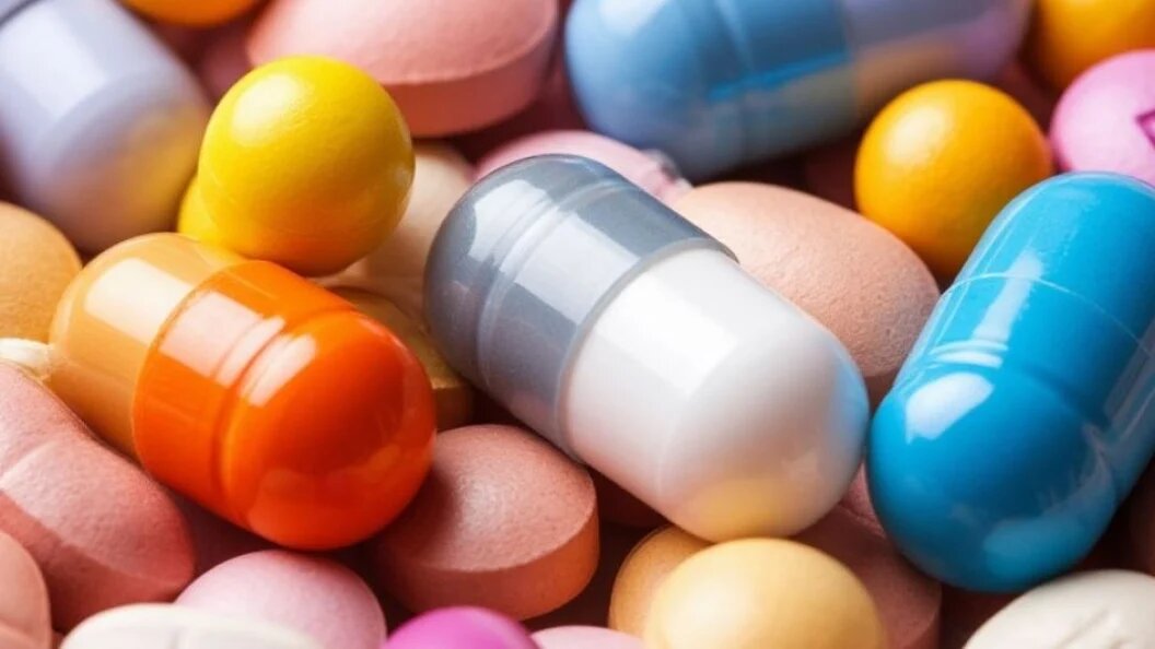    Названы группы препаратов, связанные с риском поражения печени. Коллаж Царьграда