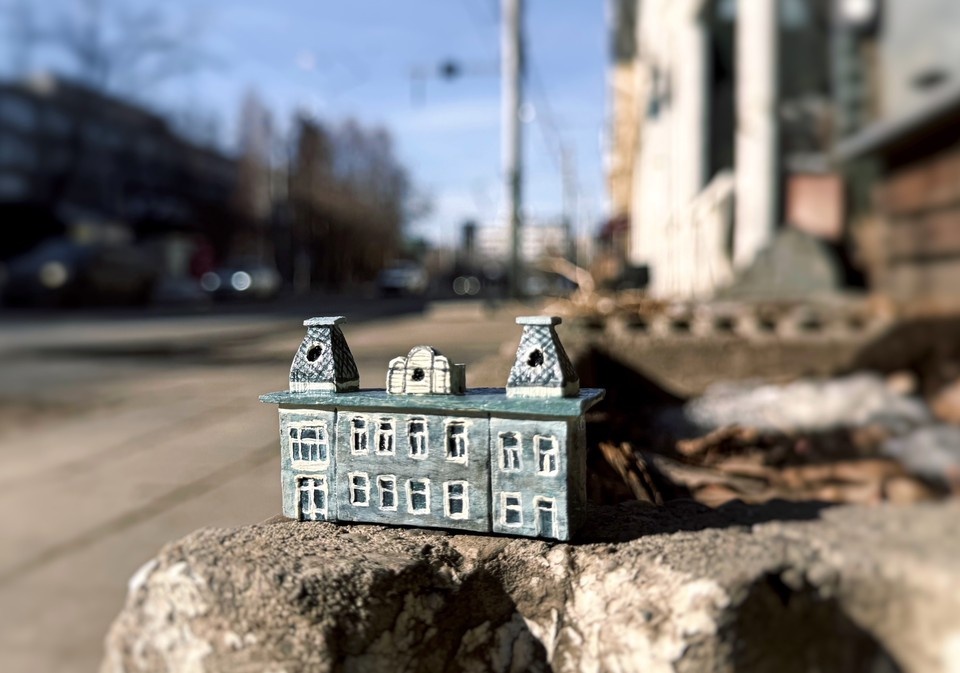    Проект «Пока не растаял снег» закончился ровно тогда, когда обещал — с последними сугробами. Фото: Виктория Хтонь.