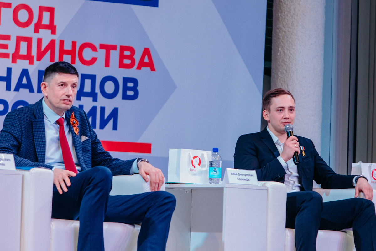 Игорь Журавлев и Илья Споняков