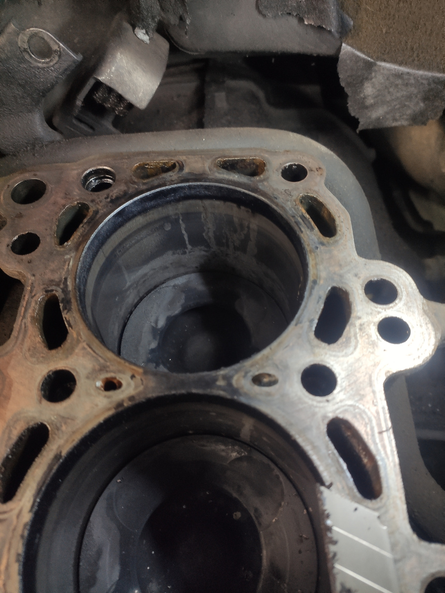 Шлифовка блока yd25