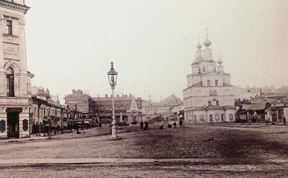 Охотный ряд, конец XIX века. Фотография из альбома Н.А. Найденова, 1891 г.