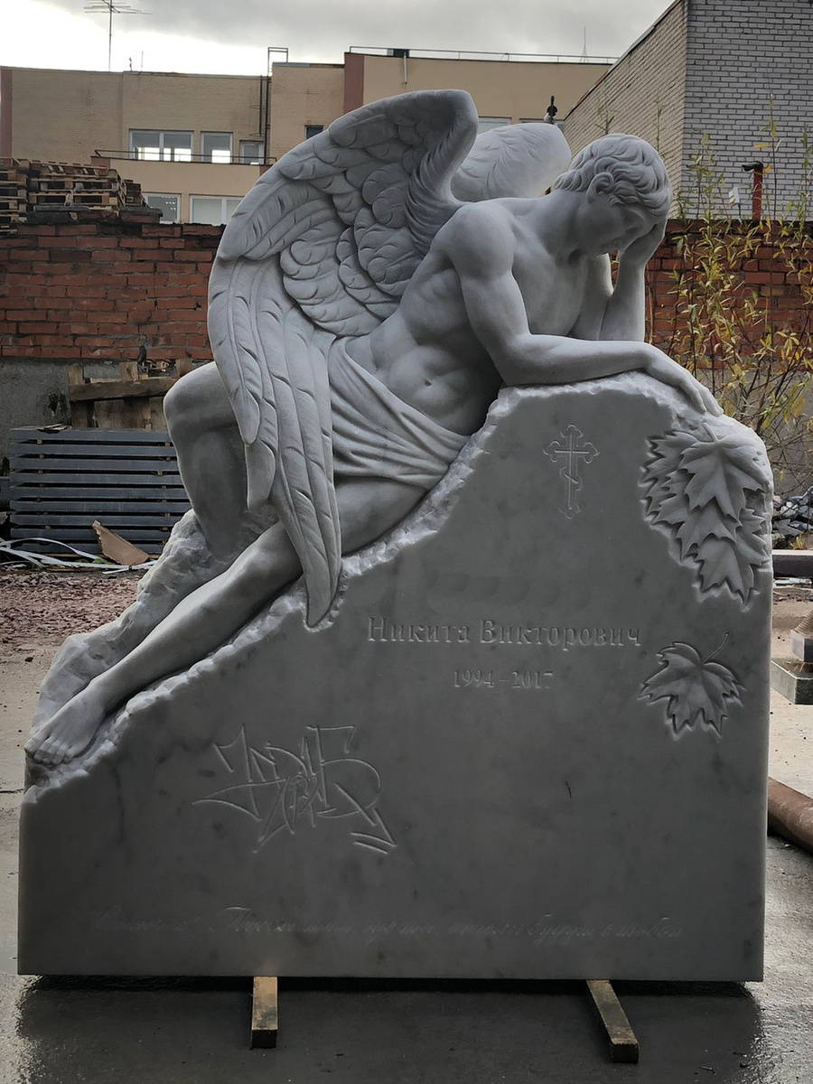 Скульптырные композиции изготавливаются от 3 месяцев до года