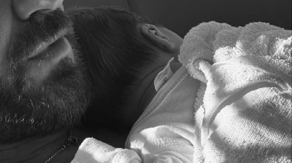 Джастин Теру впервые стал папой — у актера и его жены Николь Брайдон Блум родился сын