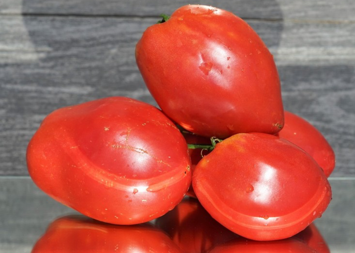 Здесь пишут, что они красные!