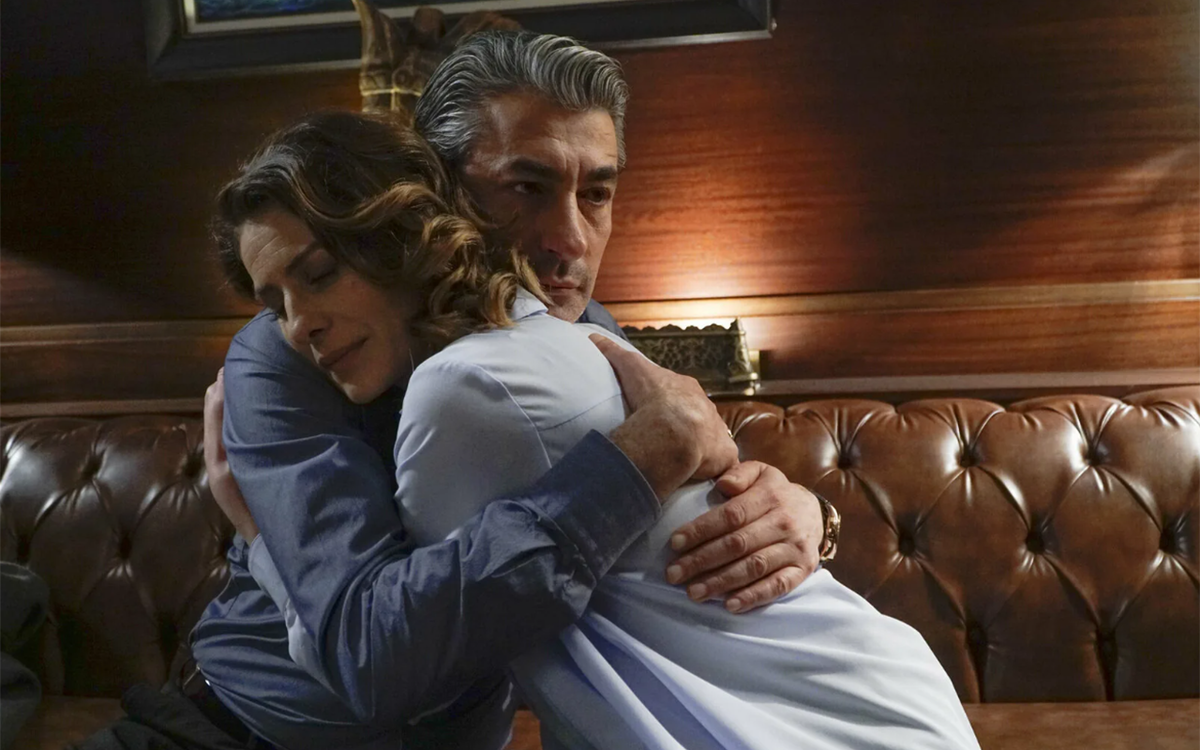 Кадр из сериала "Вдребезги"