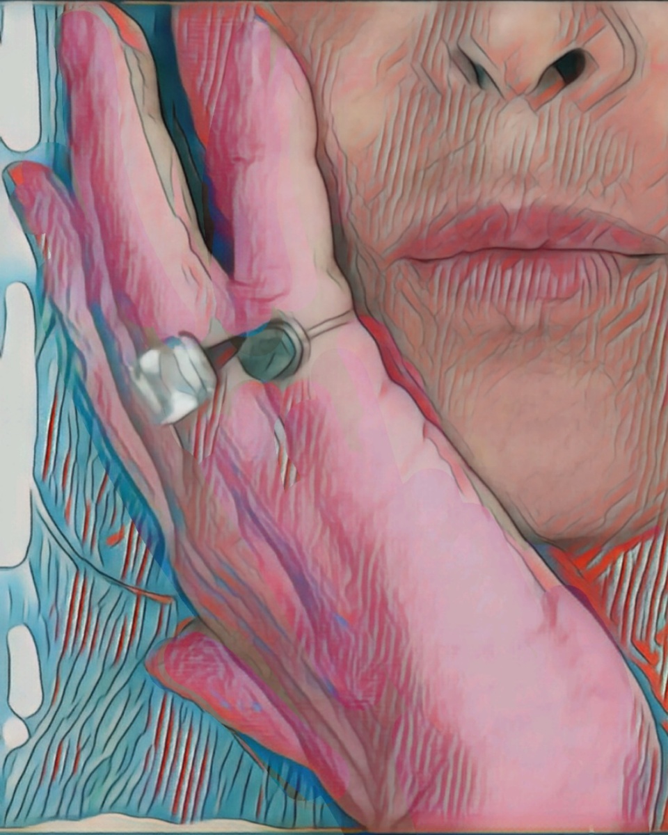 Возможно этот фотоколлаж будет использован для обложки книги. Фотоколлаж - собственность автора канала "ТАК НАДО".