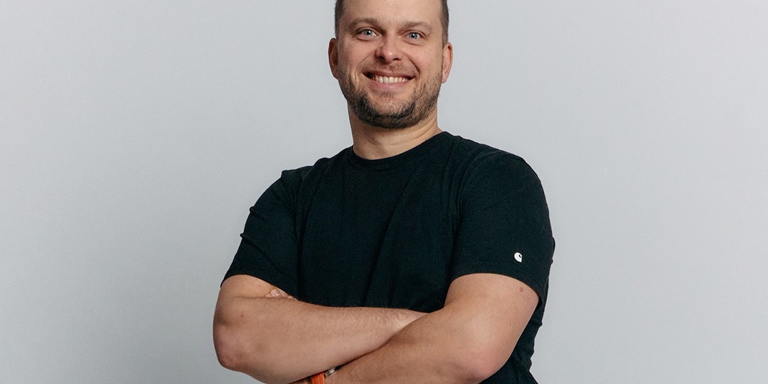 «Не сдавайте клеща в лабораторию». Сергей Бутрий — о том, что делать, если вас укусили