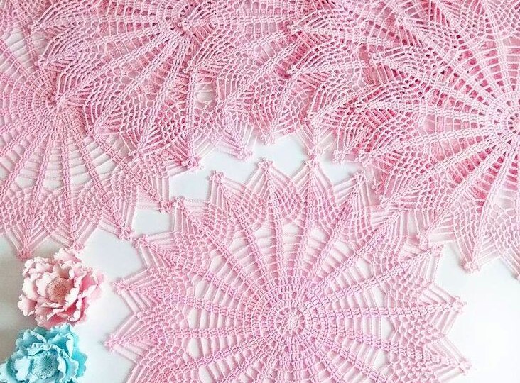 Ажурные салфетки крючком: 10 красивых вариантов со схемами