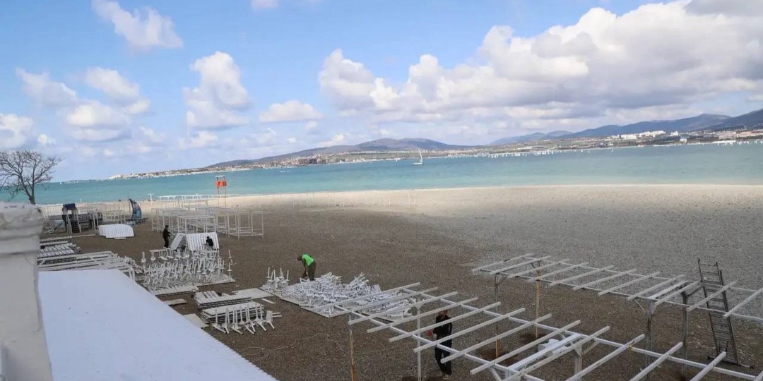 Пляжи в Геленджике: единый стандарт комфорта и доступности