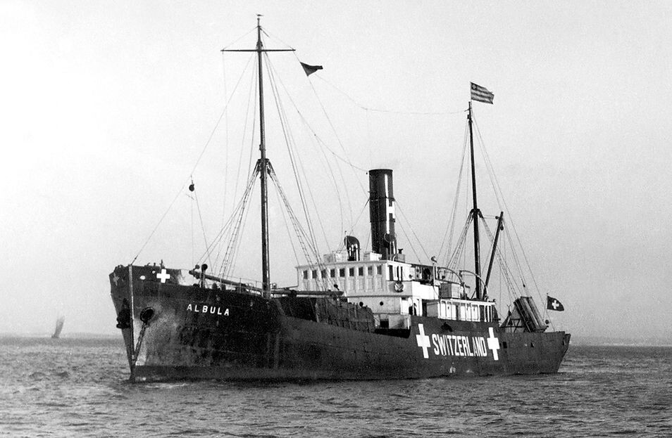 "Альбула", одно из первых швейцарских торговых судов. 1941 //  ©Stiftung Swiss Ships
