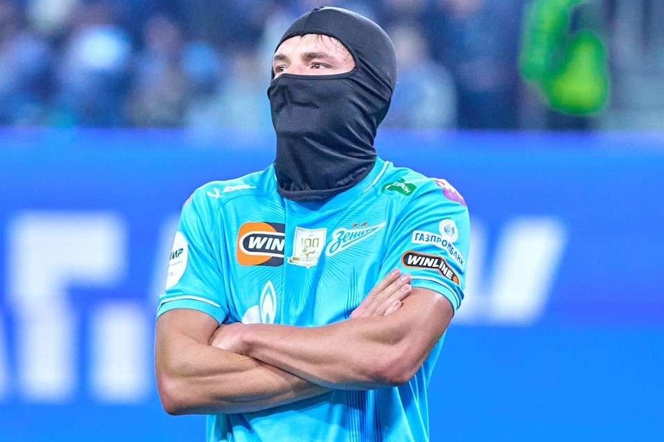    Так Мостовой отпраздновал гол в матче, следовавшем сразу после его попытки похищения. ФК "Зенит"