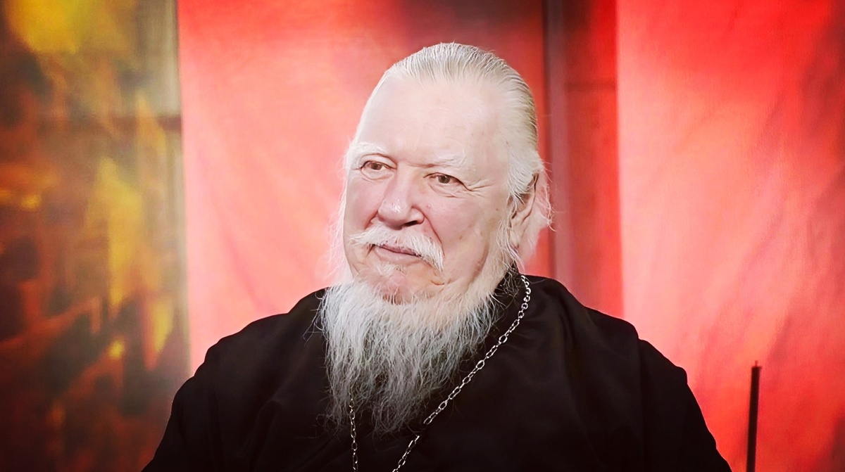 Димитрий Смирнов (07.03.1951 — 21.10.2020 гг.) — протоиерей, церковный и общественный деятель.