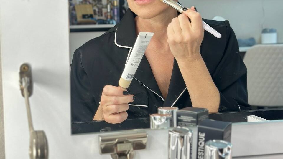 Что в моей косметичке в 53 года?