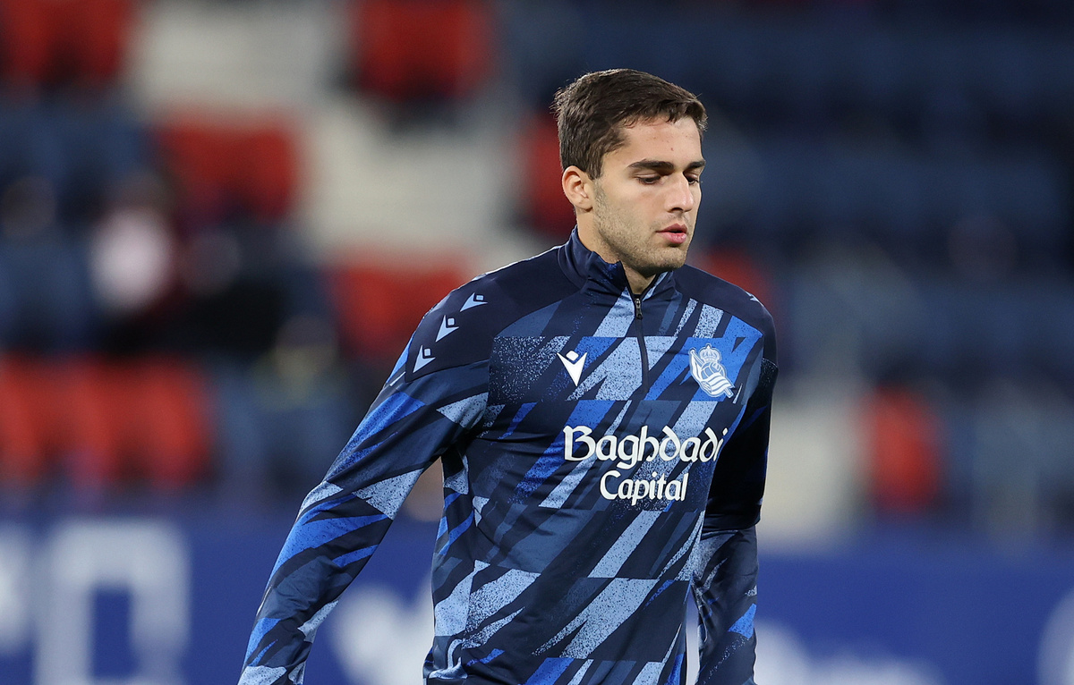    Полузащитник "Реал Сосьедад" Арсен Захарян  Ion Alcoba Beitia/Getty Images