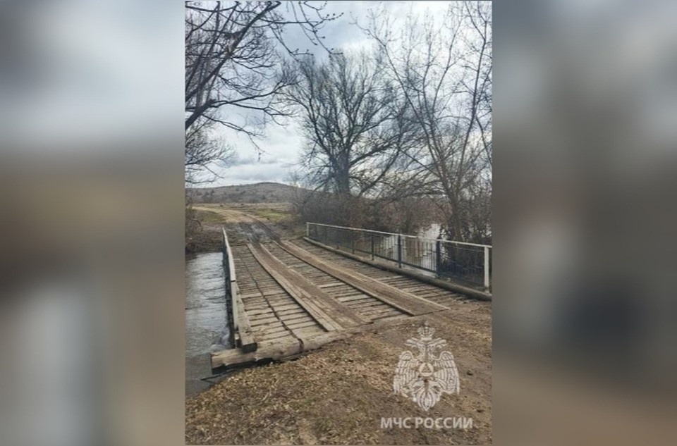    Вода ушла с 15 участков и одного моста в Нижегородской области за сутки ГУ МЧС по Нижегородской области