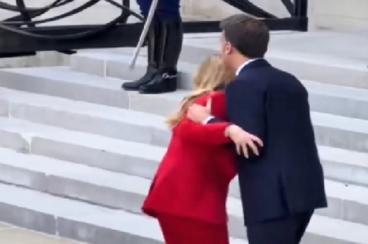    Угроза Брижит: Макрон и Мелони попали в скандал на переговорах по Ирану