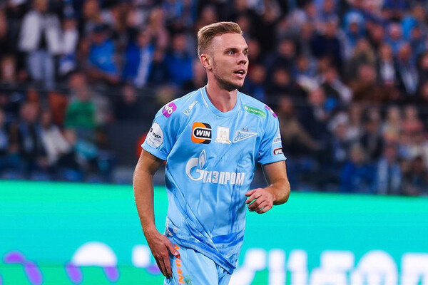 Футбольный клуб «Зенит»   📷