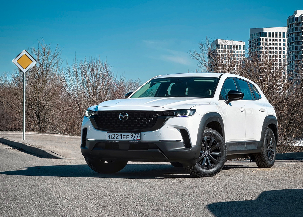 Новые кроссоверы Mazda CX-50 поступают в Россию из Китая