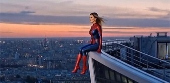 Виктория Боня в образе нейросетевого Человека-паука победила Соловьева, Лебедева и Милонова