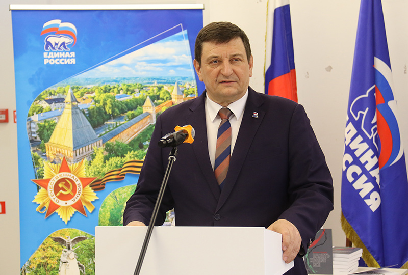 Секретарь Смоленского отделения ЕР Игорь Ляхов заявил, что геноцид советского народа не имеет сроков давности