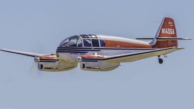 Речь, видимо, о таких Aero Ae-45S.