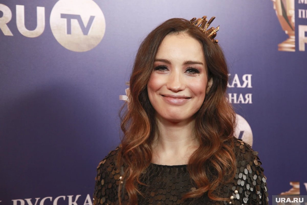    Виктория Дайнеко сражается за главный приз в паре с мужем