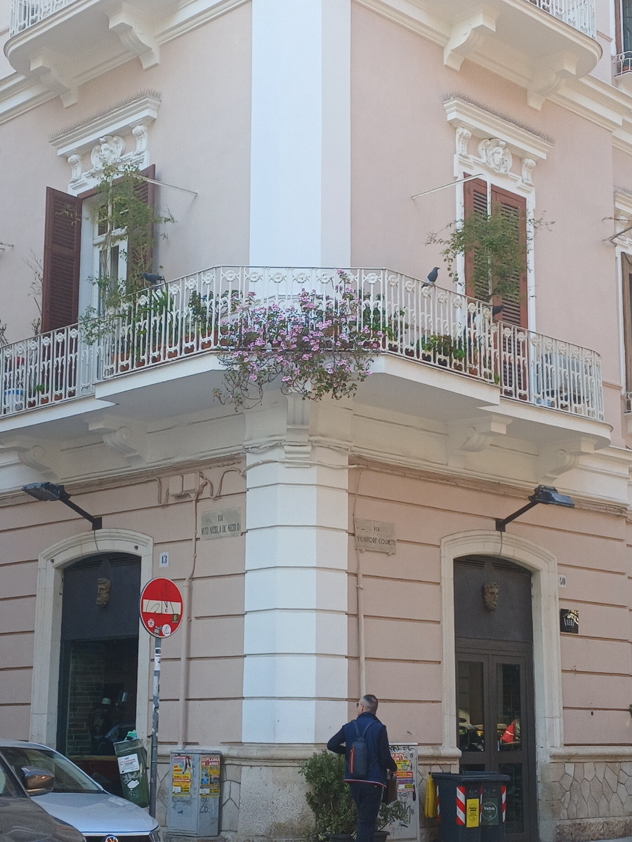 Жилой дом в районе Марата