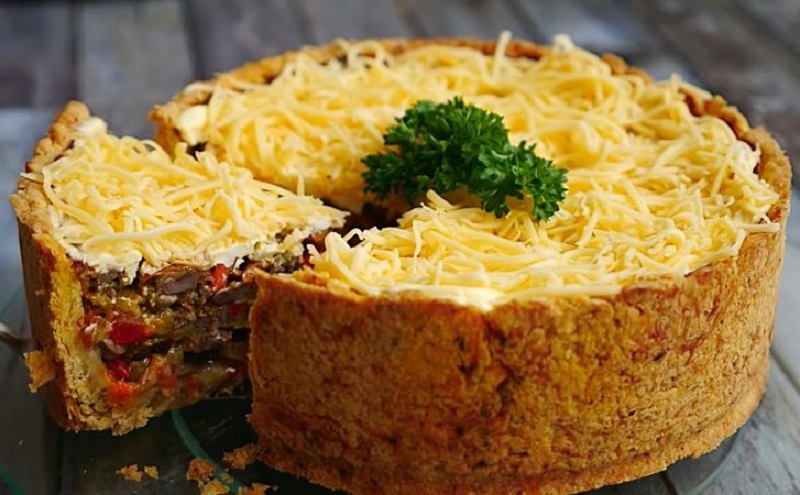 Пирог с куриными сердечками и ароматной начинкой: домашний гастрономический шедевр