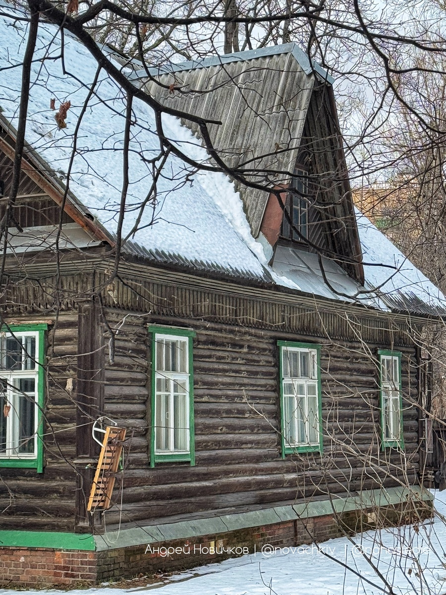 Дом летчика-испытателя А. И. Жукова. Фотограф: Андрей Новичков (Фото из сообщества "Наступление на наследие" https://vk.com/wall-113937705_6083 )