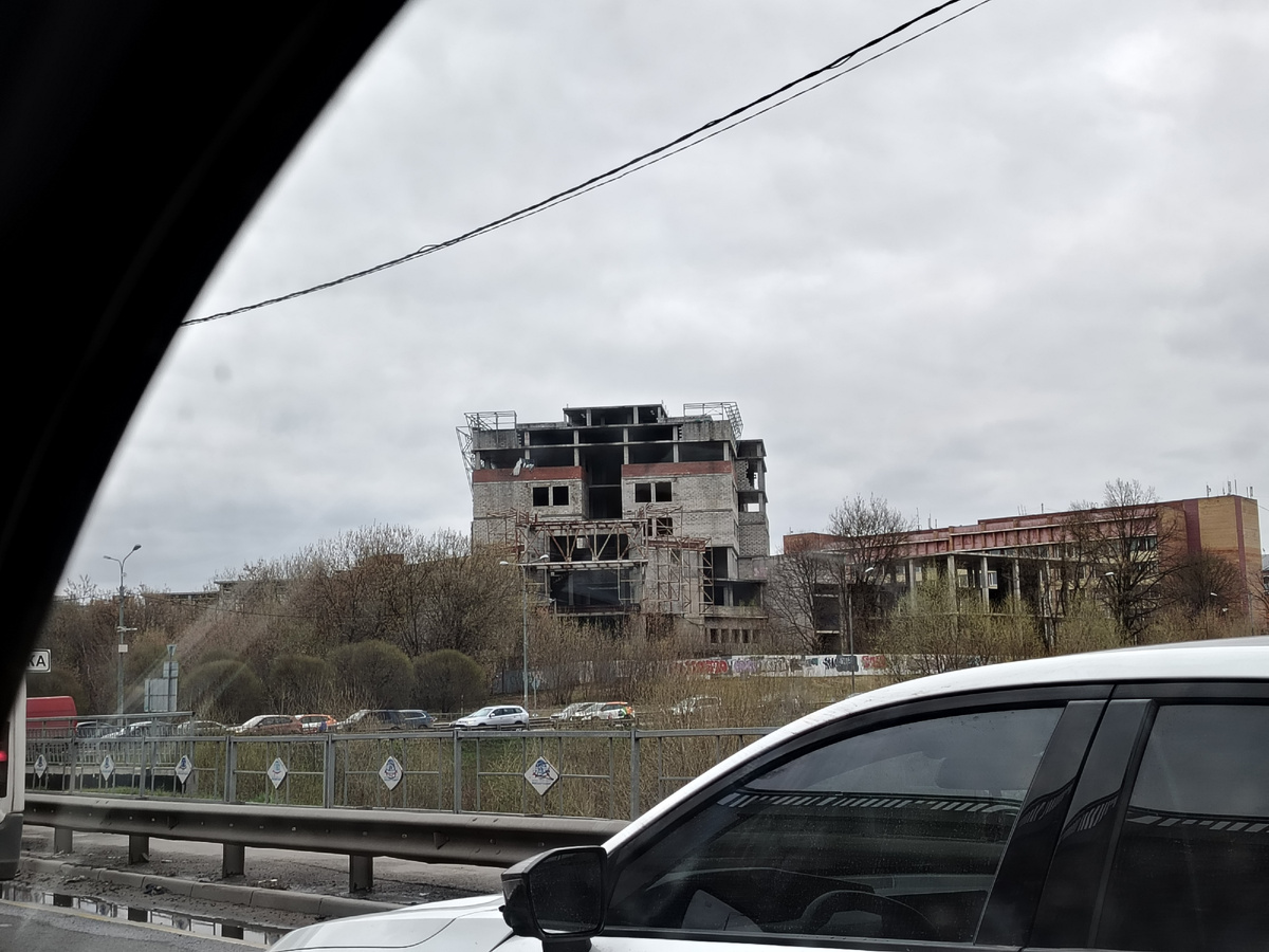 К слову, новый корпус РГАЗУ так и не достроили.