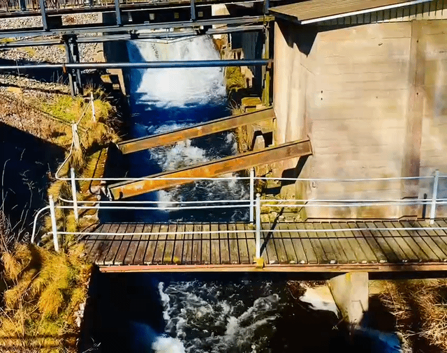 Падение воды–источник энергии 