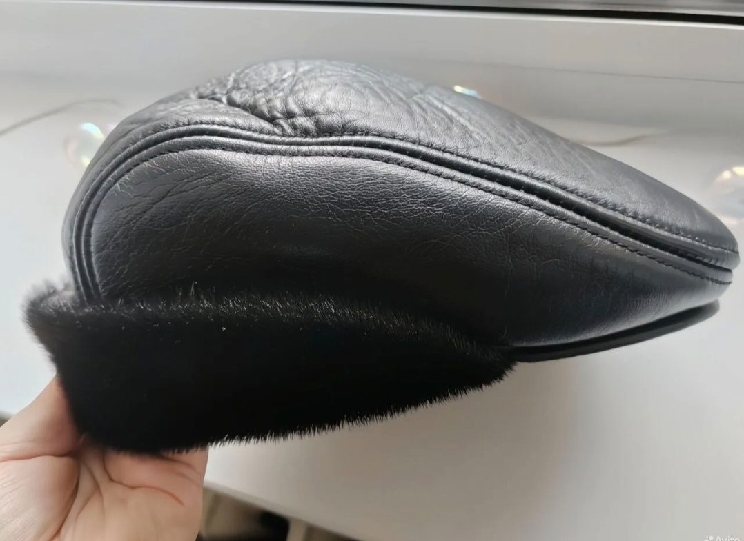 Голове тепло в такой кепке точно будет) 