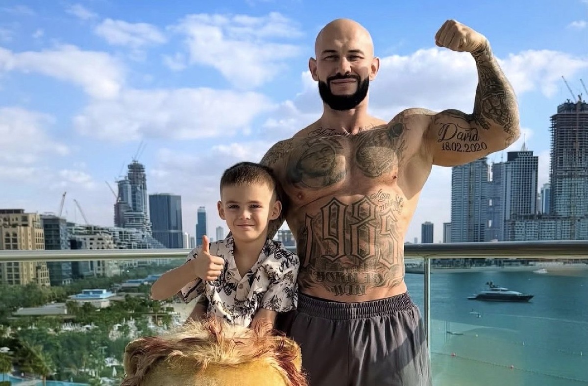    Джиган с сыном (Фото: Instagram* / @iamgeegun)