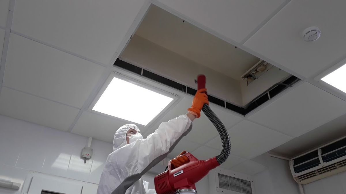 Кто ОБЯЗАН это делать? (фото из интернета)