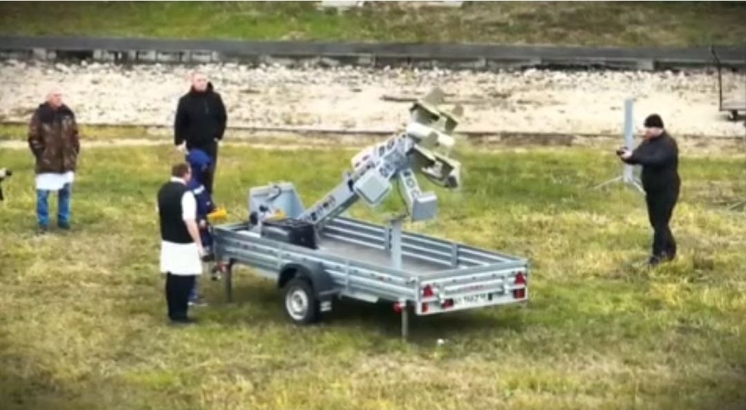 Соврменная ситсема ПВО на базе дрона-перехватчика "Елка" на тестировании