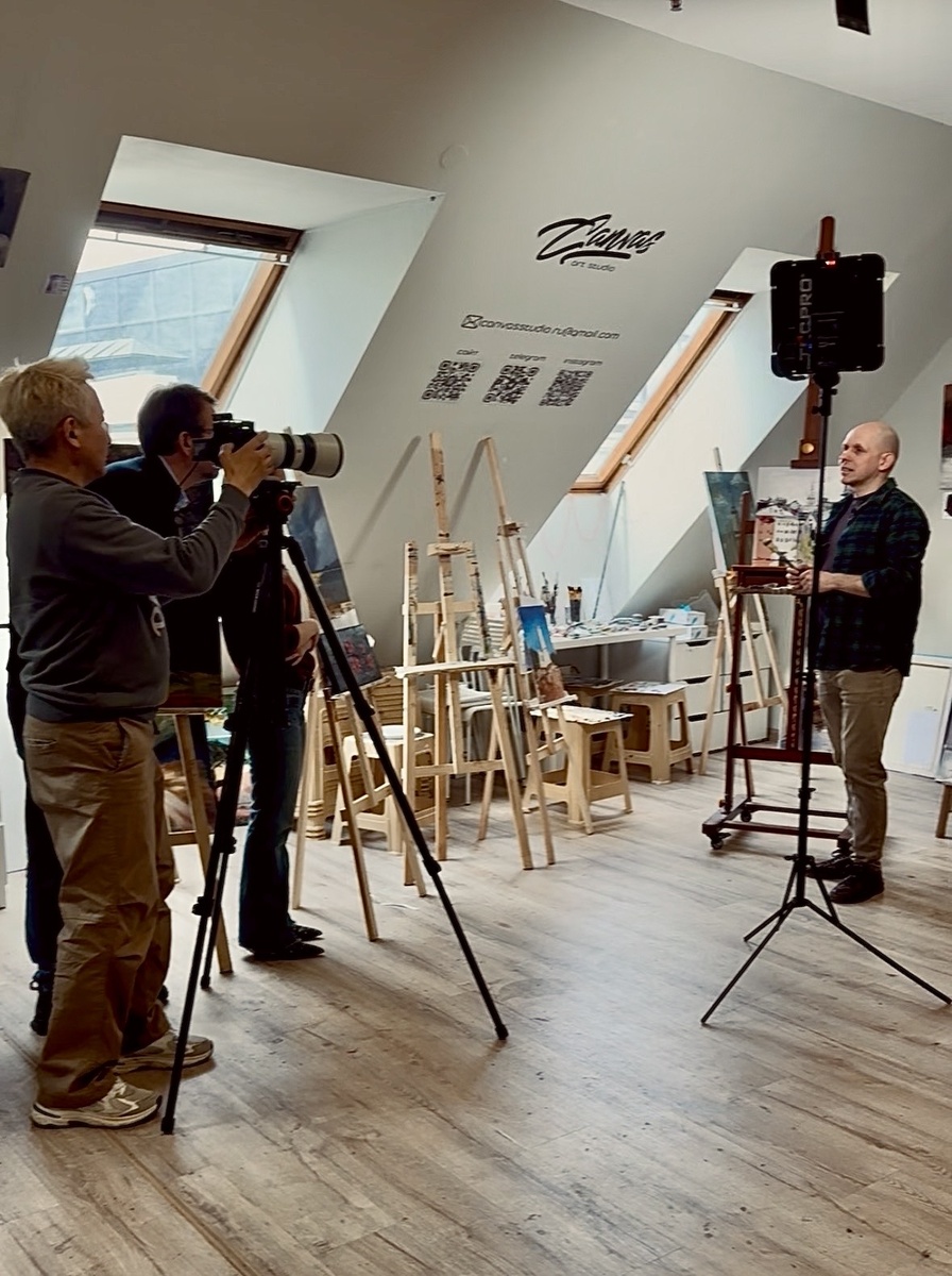 Художник Олег Зеликов. Первый канал. Программа Доброе утро.